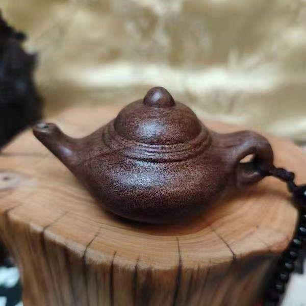 木彫り インドネシア産 ダラガン 沈香木 茶器型 ミニチュア ポット 約7cm 新中式 置物 オブジェ 掌玩物 手遊び コレクション 美術品 工芸品 無垢材 精巧彫刻 光沢仕上げ