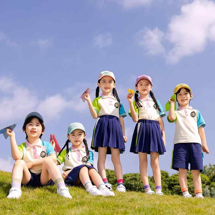 スクールウェア キッズ 小学生 幼稚園 男女兼用 半袖Tシャツ ショートパンツ 2点セット 子供服 春夏 スポーツカジュアル 綿素材 切り替えデザイン 柔らかい セットアップ