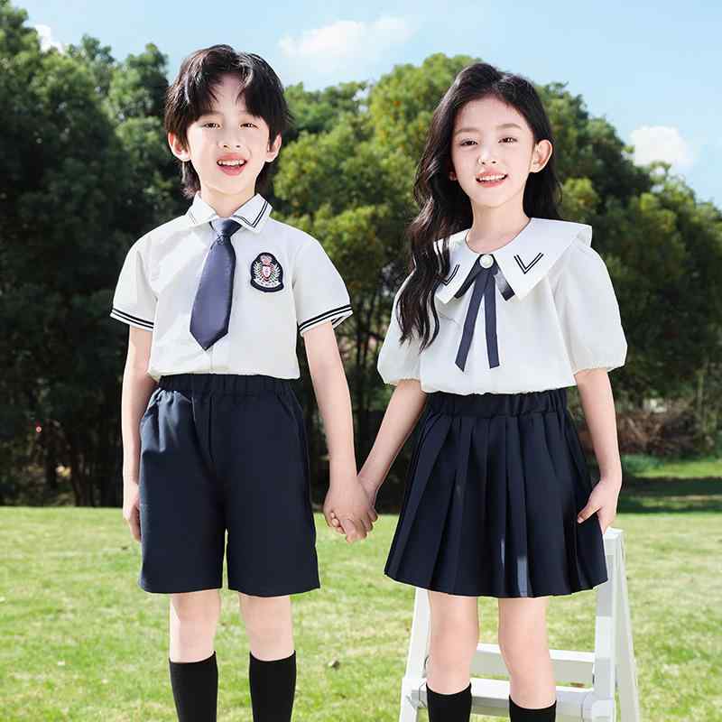 制服 キッズ 男女兼用 春夏 幼稚園 小学生 ジュニア 発表会 衣装 合唱 コーラス 朗読 ダンス 卒業写真 卒園式 記念撮影 クラスTシャツ カジュアル セットアップ 半袖 スカート かわいい プリント メッシュ 綿