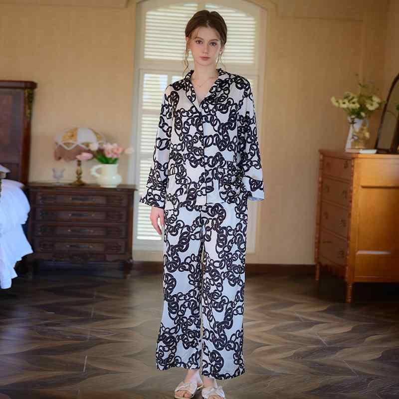 パジャマ レディース 年月 長袖 長ズボン セットアップ お部屋お召しもの 薄っぺら ポリエステル衣料繊維 当たること冷感 刷り上げる 分かりやすい 心地よい 御前上等感 好いたらしい 御休み用