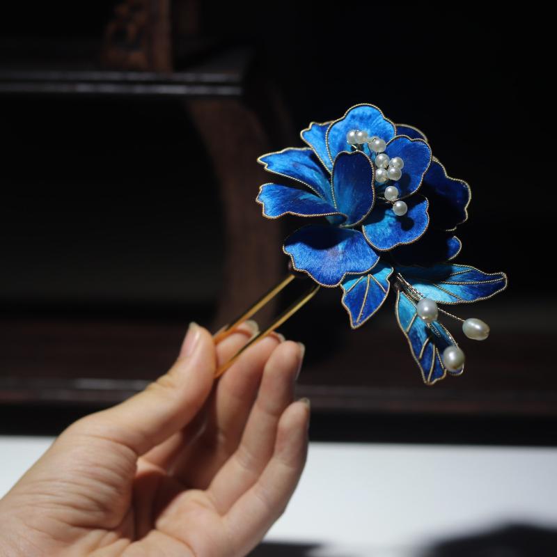 簪 髪飾り レディース 女性用 ベルベットフラワー 七宝焼き パール 花モチーフ レトロ クラシック 新中華風 エレガント 上品 華やか 揺れるデザイン 伝統工芸品 フォーマル パーティー 結婚式 イベント 春夏
