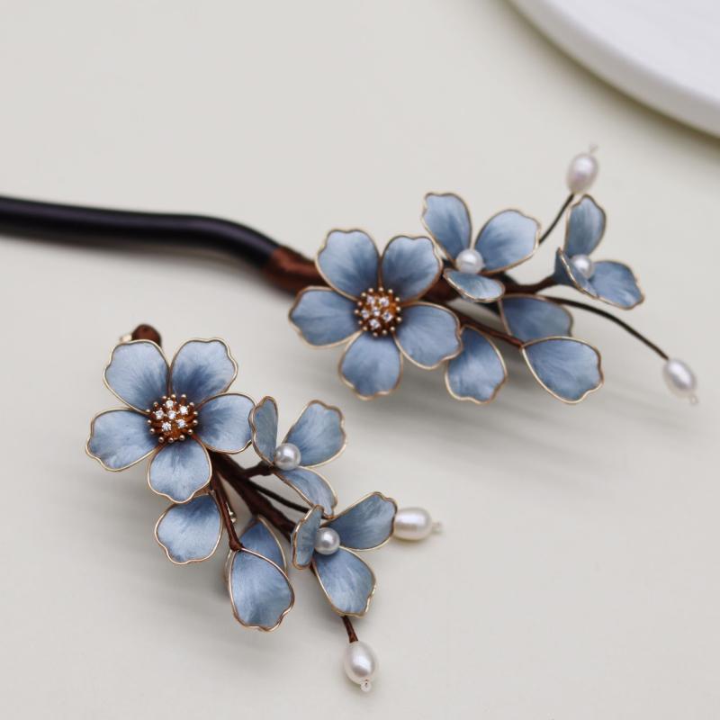 ヘアアクセサリー 中華風モダン 上品 エレガント グラデーション 絹ベルベット花飾り かんざし 白檀 ヘアクリップ フローラルデザイン 浴衣 和装 髪飾り 春夏