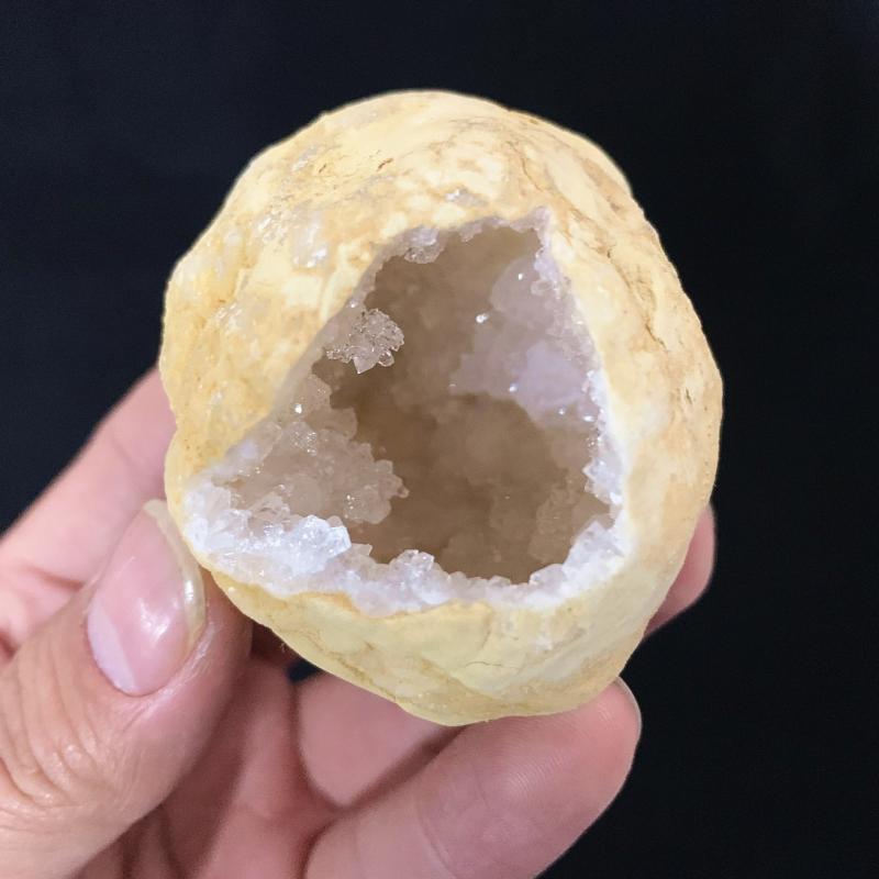 水晶 モロッコ産 天然石 瑪瑙 アゲート ホワイトジオード クラスター 原石 財運アップ 開運 風水 インテリア 置物 ヒーリング 癒し ラッキーアイテム 鉱物標本