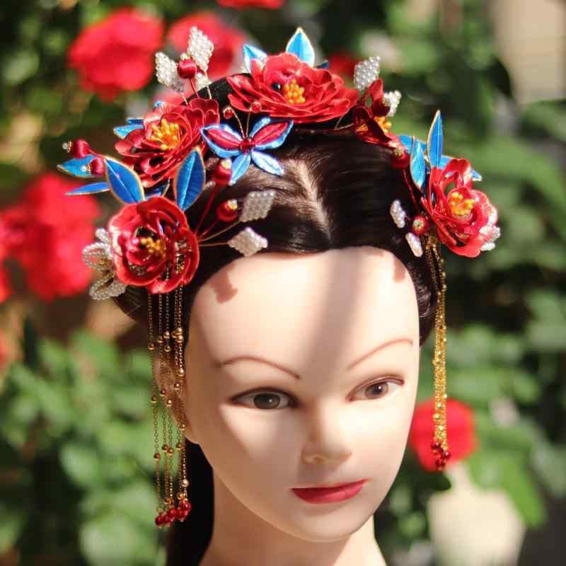 ヘアアクセサリー 花嫁 ブライダル ウェディング 中華風 伝統衣装 レトロ 組み紐花 パール フラワーモチーフ ヘッドドレス セット ヘアクリップ かんざし Uピン 赤 青 婚礼 結婚式 前撮り 和装 振袖 成人式