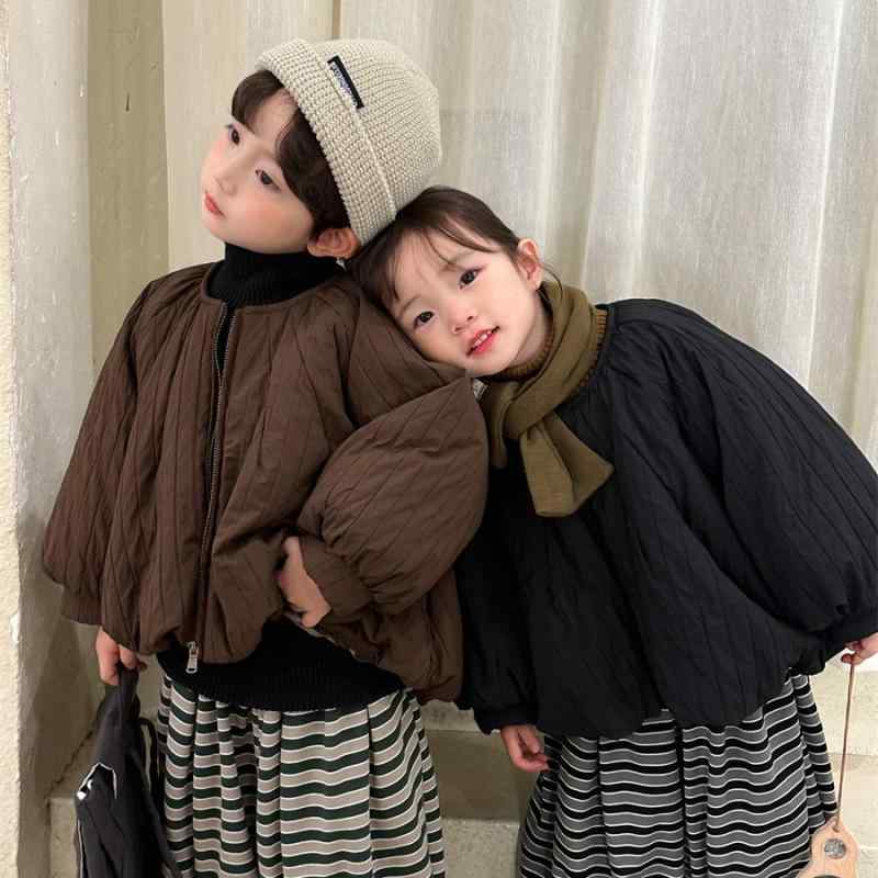 中綿ジャケット キッズ 男の子 女の子 ベビー ゆったり 厚手 防寒 あったか パフスリーブ フード付き ジップアップ 無地 韓国風 ポリエステル アウター 秋冬 通園 通学 ブラック ブラウン