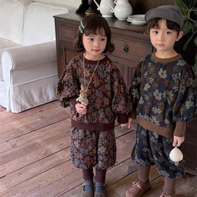 セットアップ キッズ ベビー 男の子 女の子 春秋 花柄 丸首 プルオーバー スウェット ロング丈 ジョガーパンツ 綿100% 柔らかい カジュアル 韓国風 2点セット ブラウン イエロー