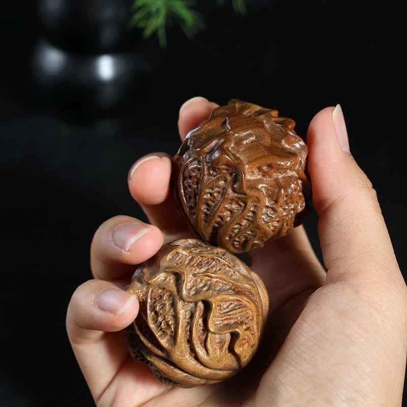 健康球 緑檀 無垢材 木製 白菜 彫刻 縁起物 指先 手のひら トレーニング 握り玉 ストレス解消 リラックス マッサージボール 柔軟性 中国風 高級感 瞑想 普段使い ギフト