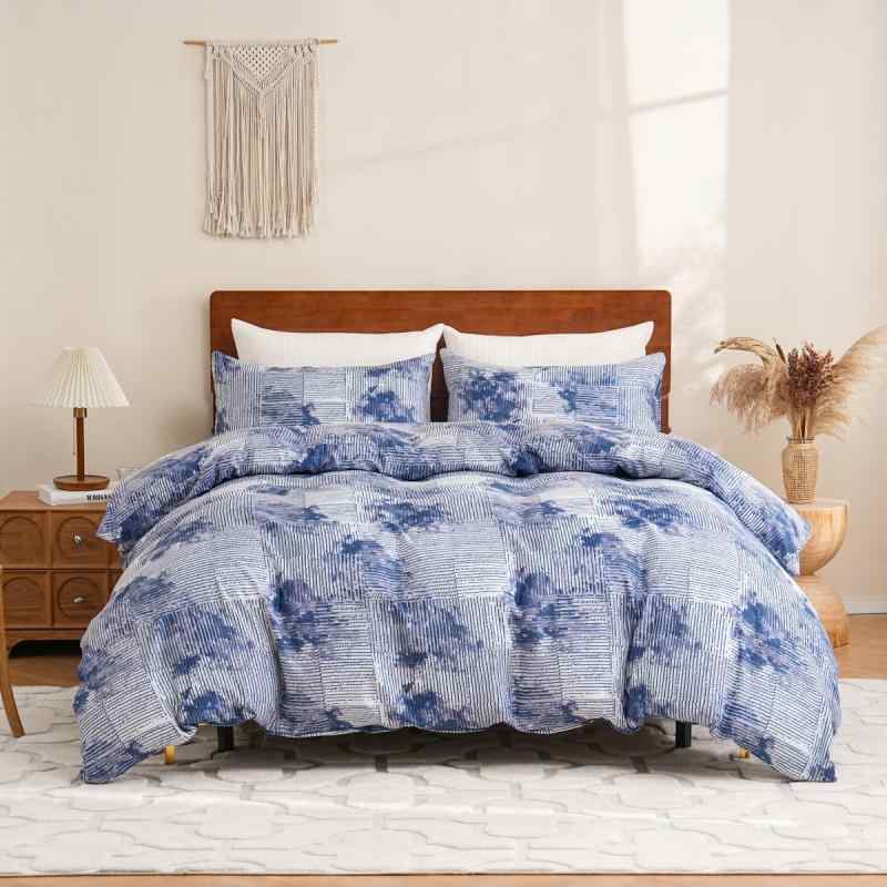 布団カバー 3点セット ブルー 青色 水墨画風 幾何学模様 抽象柄 北欧デザイン ポリエステル ピーチスキン加工 活性染料プリント 掛け布団カバー ボックスシーツ 枕カバー 洗える 速乾 普段使い 寝室インテリア｜花りぼん