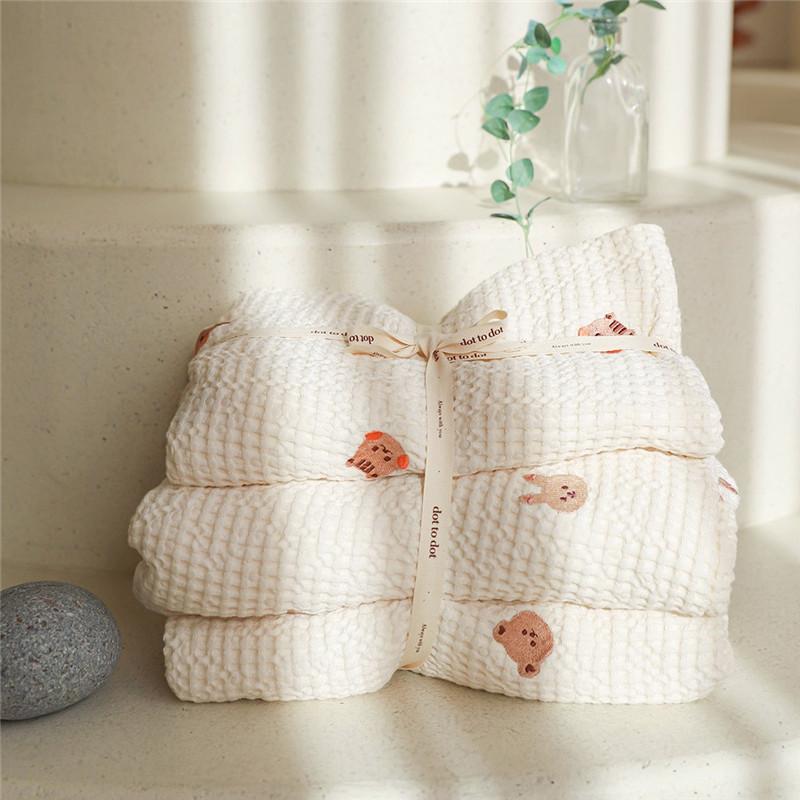 ワッフルブランケット ベビー 乳幼児 子供 韓国風 刺繍 モダールコットン 綿100% 再生繊維 くま アニマル柄 冷房対策 おくるみ 毛布 オールシーズン