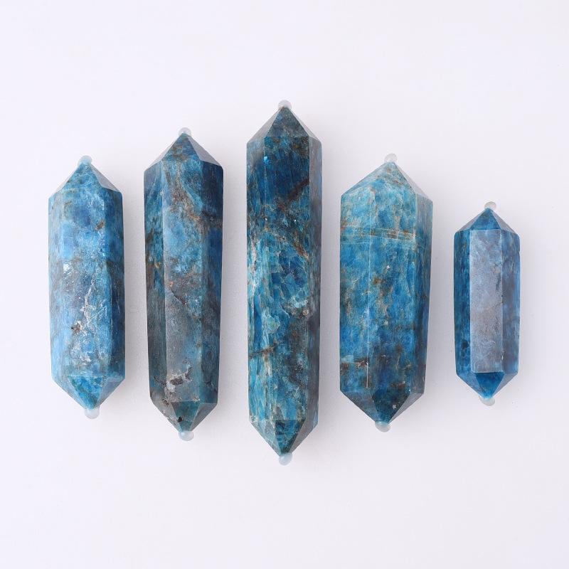 オブジェ 天然水晶 半貴石 ブルーアパタイト 両剣柱 原石研磨 クリスタル柱 卓上置物 インテリア飾り パワーストーン ヒーリング 鑑賞