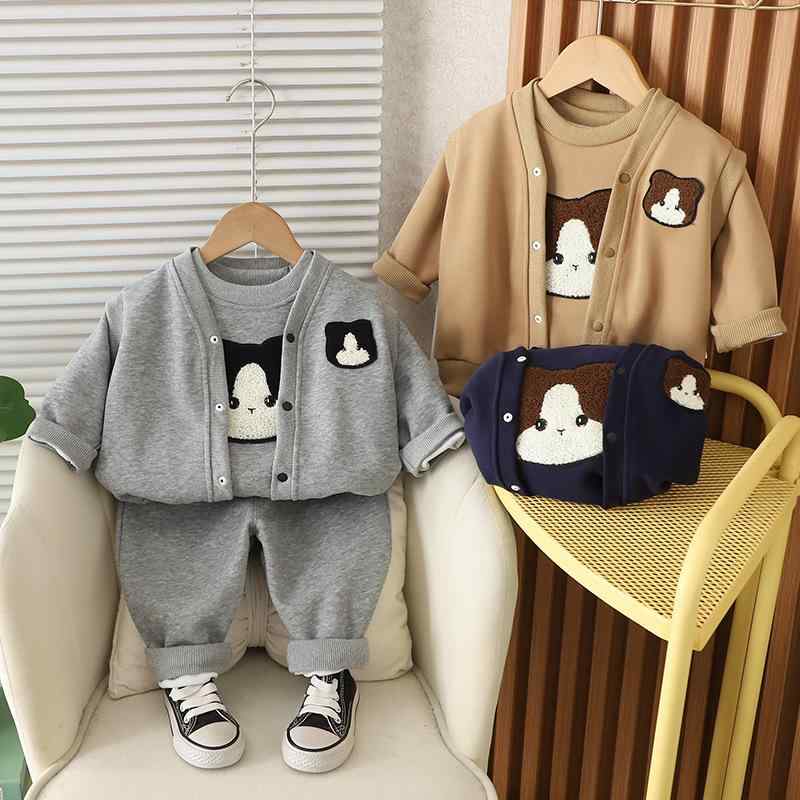 セットアップ ベビー 男の子 子供服 春秋 長袖 刺繍 猫モチーフ キャラクター かわいい 綿素材 柔らかい カジュアル 韓国風 普段着 お出かけ 3点セット