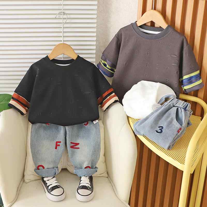 セットアップ 男の子 ベビー キッズ 子供服 春秋 上下セット 長袖 プルオーバー フェイクレイヤード トップス デニムパンツ ジーンズ 長ズボン 綿混 動物柄 韓国風 カジュアル ソフトタッチ グレー ホワイト ブラック