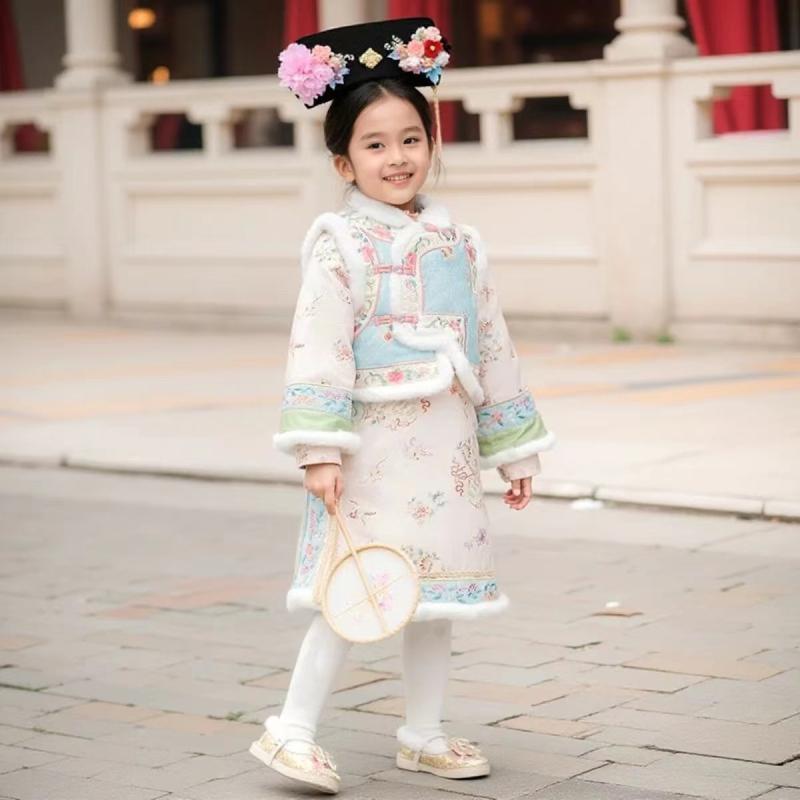 ワンピース 女の子 ベビー キッズ 冬服 厚手 裏起毛 フリース あったか 防寒 保温 お正月 新年 お祝い 晴れ着 漢服 唐装 チャイナドレス風 民族衣装 古風 セットアップ イベント 普段使い