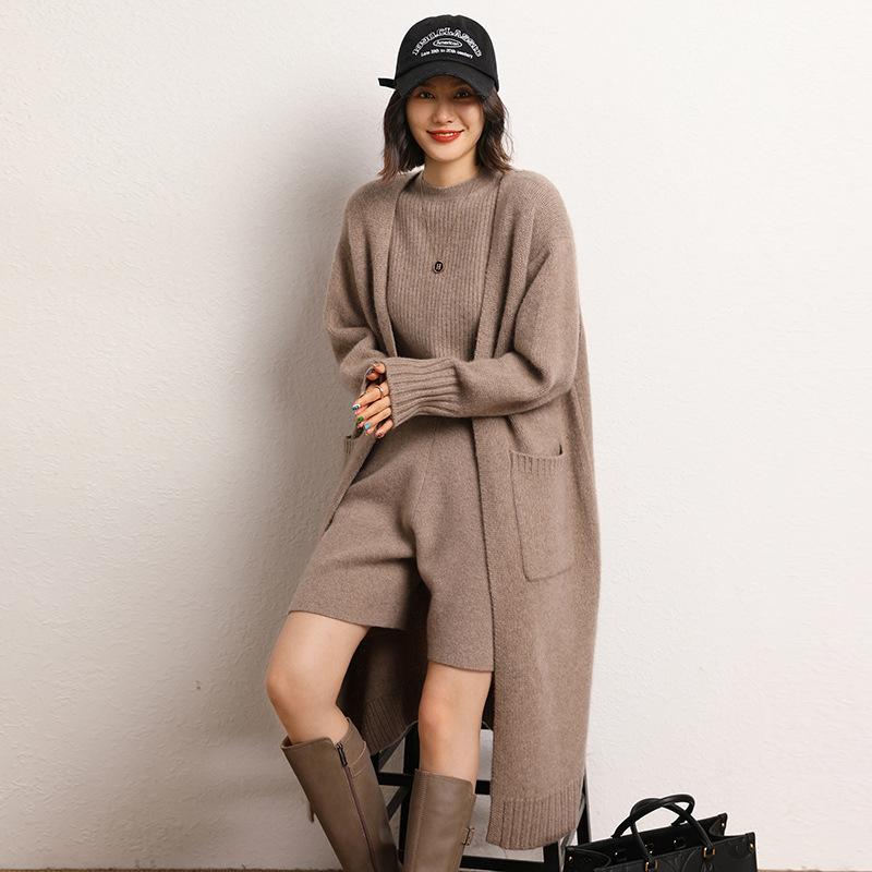 カーディガン レディース 高級感 カシミヤブレンド ニットアウター 超ロング丈 ノーボタン ドロップショルダー ゆったり ルーズフィット 膝下丈 秋冬 通勤 オフィス カジュアル 羽織り きれいめ 上品 リラックス｜花りぼん