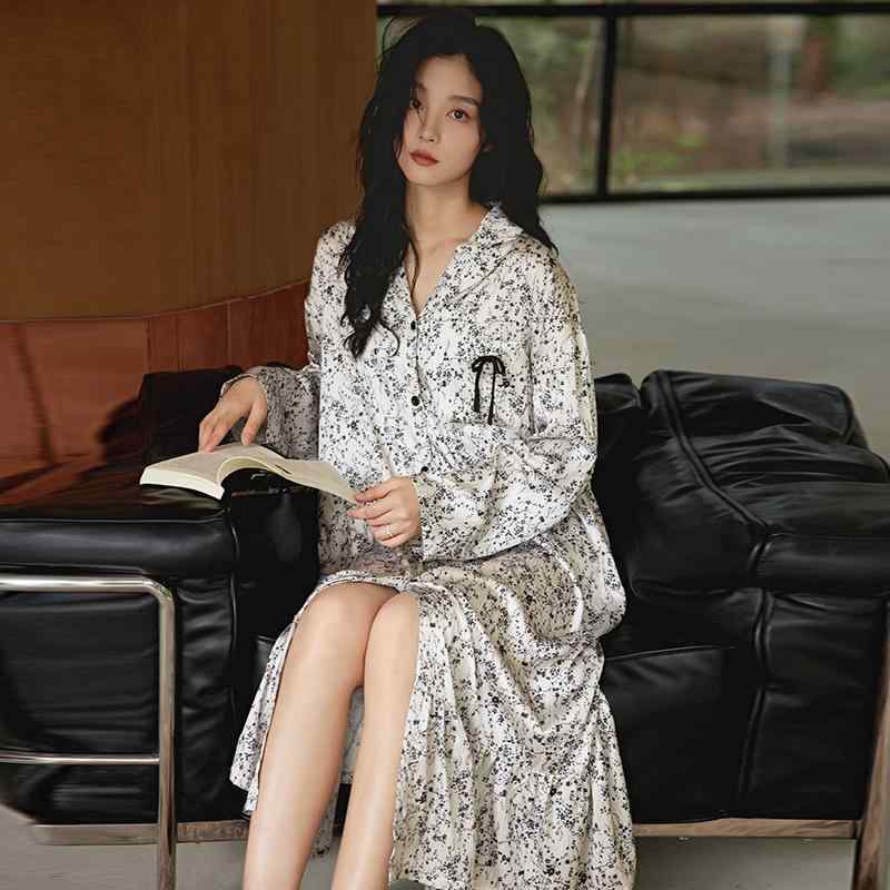 パジャマワンピース レディース 女性用 接触冷感 再生繊維 綿 長袖 開襟 ロング丈 襟付き ゆったり 大きいサイズ 部屋着 ルームウェア おうち時間 高級感 上質 エレガント 通気性 ストレッチ 保温 かわいい