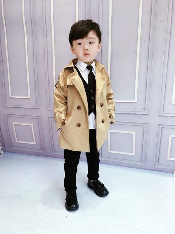 コート 男の子 キッズ ベビー 英国風 かわいい トレンチコート ダブルボタン 襟付き 前開き アウター 綿 ポリエステル 春秋 カーキ 黒 ネイビー 赤 中綿入り 厚手 通園 通学