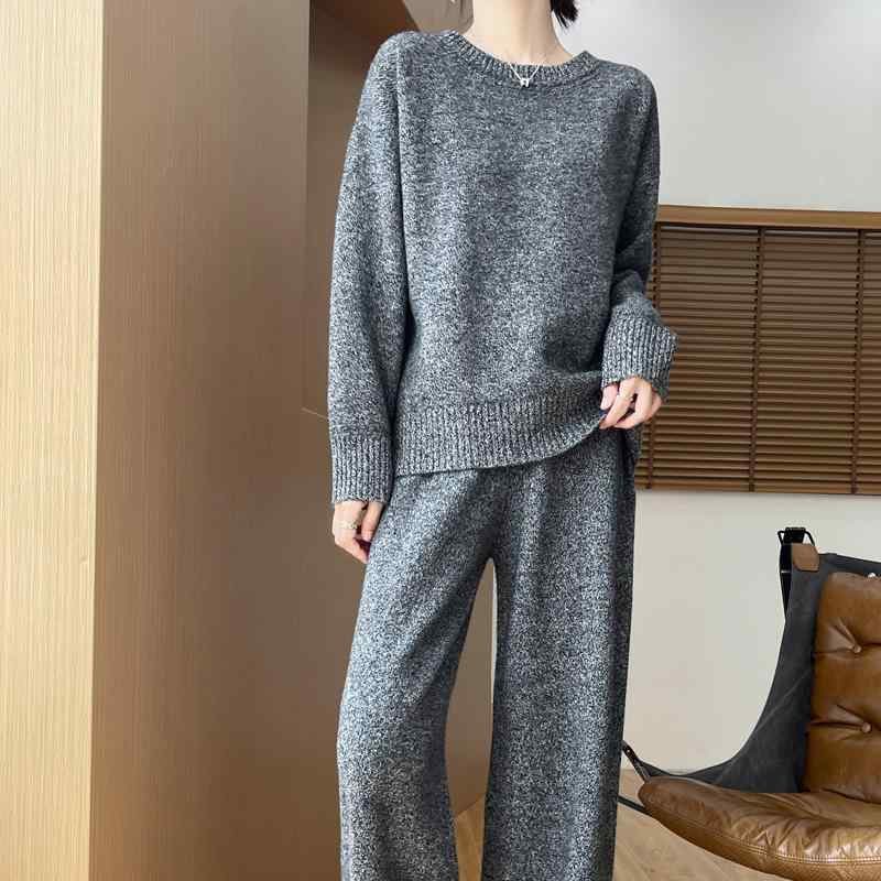 ニットセットアップ レディース 秋冬 メリノウール 厚手 暖か ラウンドネック 丸首 ゆったり ルーズ オーバーサイズ カジュアル 普段使い 着回し 2点セット ブラック｜花りぼん