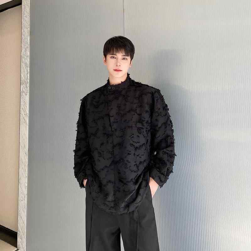 シャツ メンズ 男性用 デザイン 個性的 アシンメトリー フリンジ 切りっぱなし 立体感 スタンドカラー ルーズシルエット ジャガード織り 無地 ポリエステル混紡 長袖 春秋 カジュアル 普段使い ブラック アプリコット