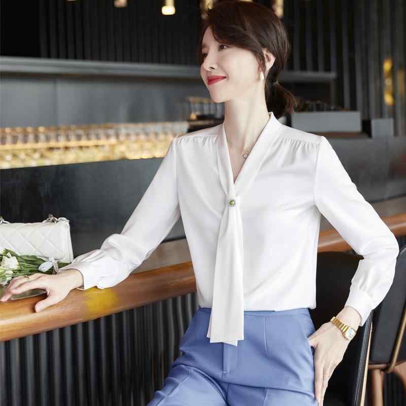 ブラウス レディース 女性用 トップス リボンタイ ボウタイ 長袖 ロングスリーブ シフォン ホワイト オフィス ビジネス 通勤 上品 エレガント きれいめ
