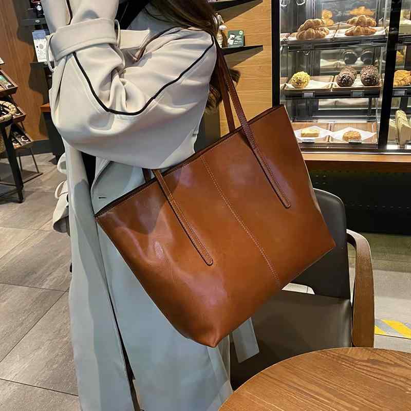 トートバッグ レディース 牛革 レトロ 2way 肩掛け 大容量 A4 通勤 通学 軽量 ファスナー付き 内ポケット付き 横型 スクエア おしゃれ｜花りぼん