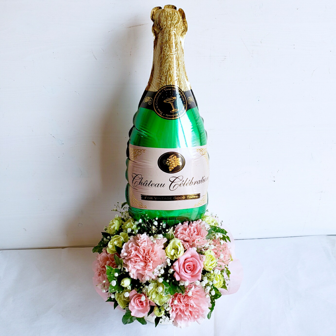 シャンパンバルーン付きpg 花金 誕生日 花 父の日 プレゼント フラワーアレンジメント 花 開業開店祝い 劇場 楽屋花 移転祝い 結婚祝い 結婚記念日 誕生日 メッセージカード付き ギフト お見舞い シャンパン バルーン バラ Educaps Com Br