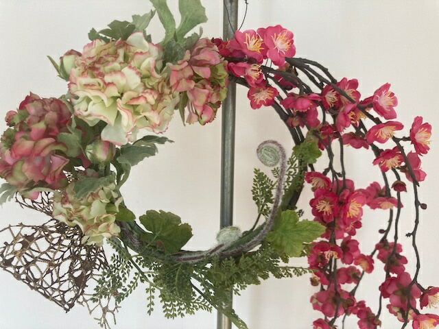 風水 豪華 在宅ワーク インテリア 玄関 背景 店舗 造花 アーティフィシャルフラワー 花 リース ディスプレイ リース オンライン リモートワーク リース 造花 オンライン 在宅ワーク 背景 風水 片付け 運気アップ 豪華 インテリア ゴージャス 立派 店舗 サロン シック