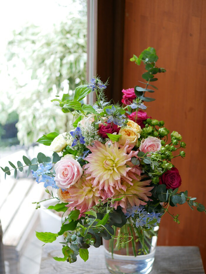 新しい到着 花束 フラワー 花 かわいい 誕生日 お祝 開店祝い プレゼント ダリア バラ ニゲラ ユーカリ ブーケ 送料無料 早割 母の日 送料無料 Lexusoman Com