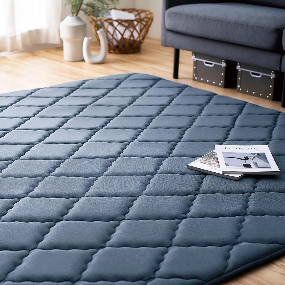 アイリスオーヤマ キルトラグ 185×185糎 引っ敷き 【極厚ウレタン30粍】 オール時節相応う 米国海軍 クッションラグ 朦々たる ACRQ-C1818
