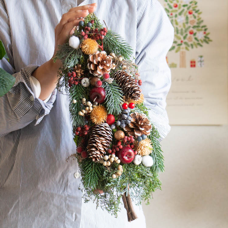 コクシニアのナチュラルスワッグ (小さめリース型) Christmas〜 コクシニアのナチュラルスワッグ (小さめリース型) Christmas