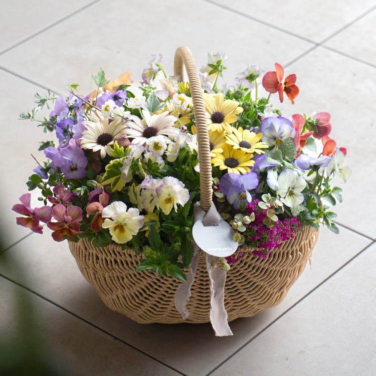 高岡銅器の銅製花瓶／オリエントの祈り　《限定1000個》　西大由作品　平山郁夫画　桐箱付 お正月飾りに／額縁フレームのお正月アレンジ寄せ植え「花鳥風月ー大