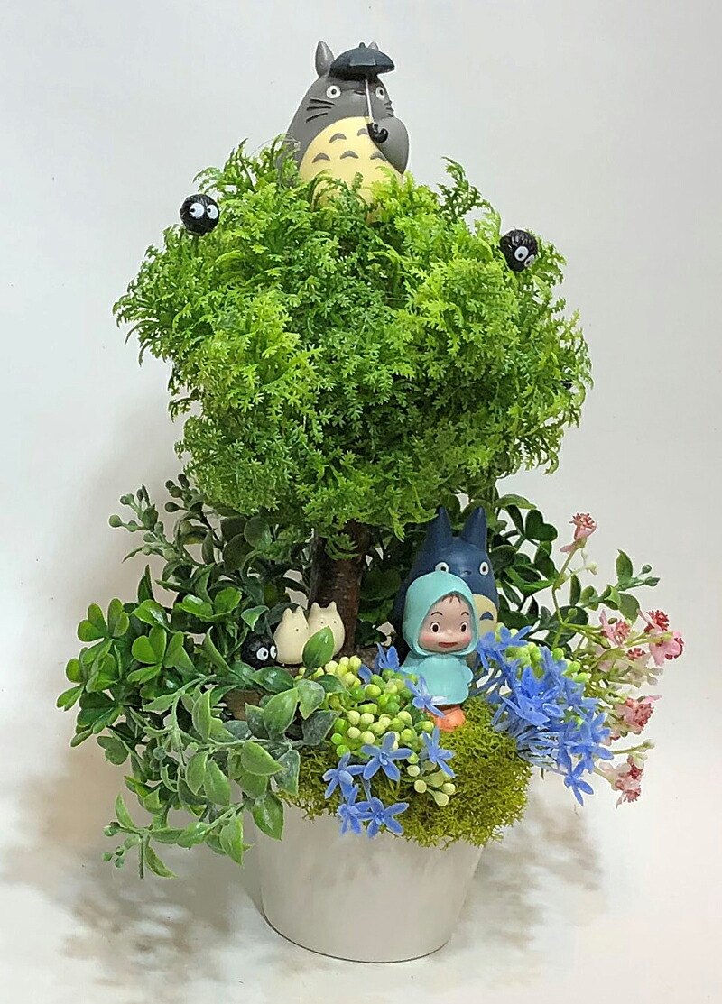 トトロの森で雨宿り レインウエアも素敵メイちゃん ジブリグッズ トトログッズ Paigebird Com