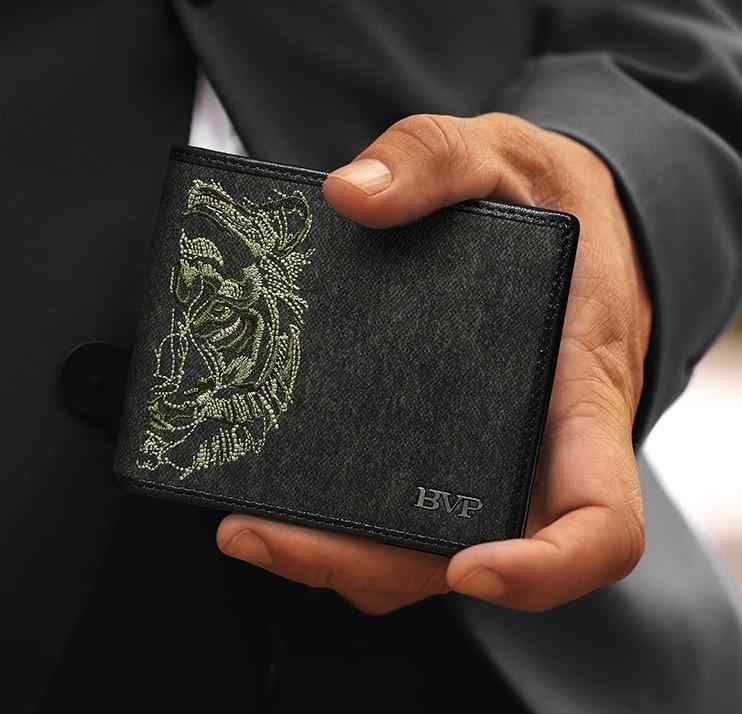 財布 ウォレット おしゃれ ファッション チャイナ風 牛革 メンズ 虎 刺繍 コンパクト スタイリッシュ プレゼント 高級感 丈夫 二つ折り アクセサリー