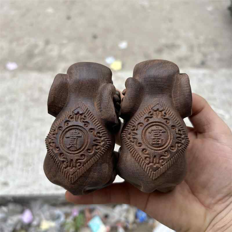 楽天市場】香木白檀 彫刻「白檀象(小)」 置物 サンダルウッド