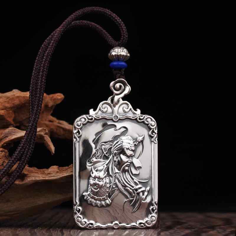 ペンダント ネックレス 関羽 三国志 アクセサリー 小物 武神 財神 チェーン 装飾品 チャイナ風 伝統的 魅力的 古典的 個性的 レトロ シルバー ネックレス