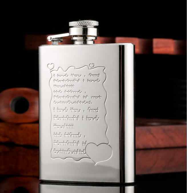 ポケットフラスク 酒器 酒瓶 ウイスキーボトル ワインボトル ポータブル ステンレス 4oz 屋外 金属 ミニ コンパクト 耐久性 旅行 アウトドア プレゼント