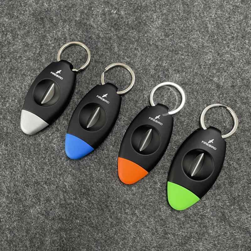 葉巻カッター キーホルダー チャーム 持ち運び用 Ｖ字型 葉巻 カット シガー 煙草 軽量 持ち運び 便利 カラー 原色 ブラック プラスチック 鋭い 刃 たばこ 喫煙 ポータブル 小型