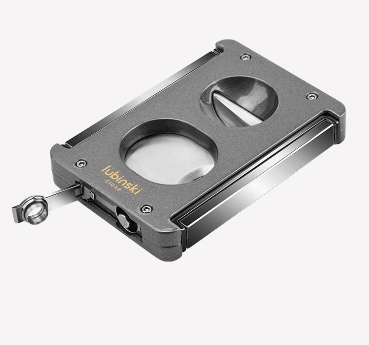 葉巻カッター 葉巻 カット シガー ハサミ スリーインワン 3way 平口 V字型 切り口 Ｖカット 穴あけ ドリル 煙草 先端 カット 金属製 多機能 シルバー メタリック おしゃれ