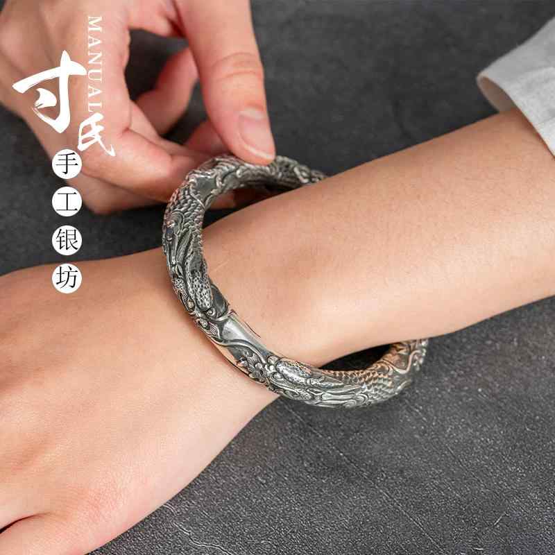 バングル ブレスレット メンズライク レトロ ヴィンテージライク 銀 古風 彫刻 十二支 龍 模様 アクセサリー 辰年 ドラゴン