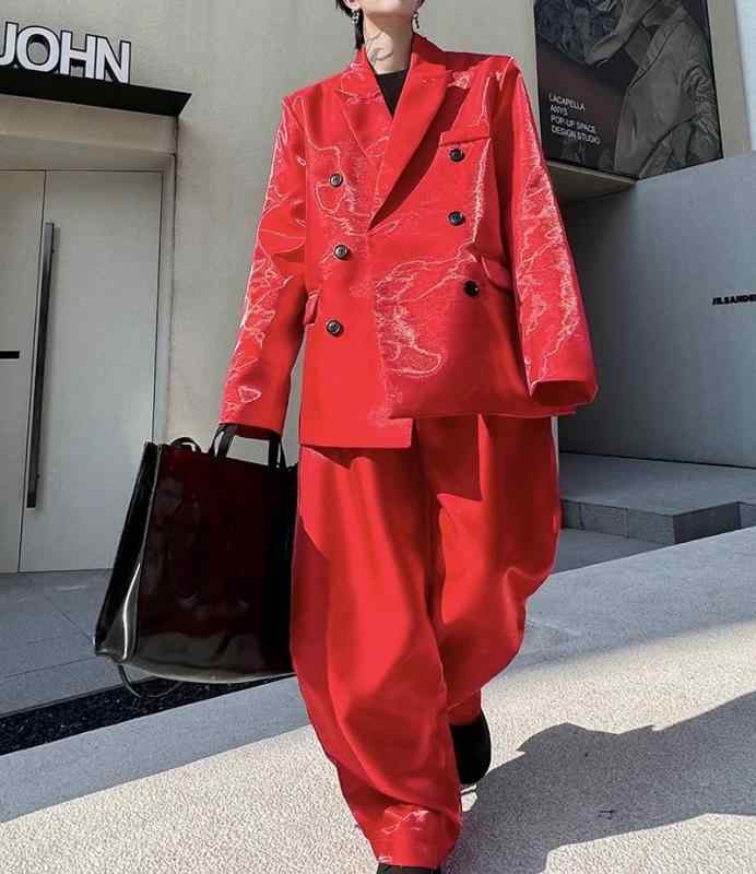 メンズ 背広 上下 セットアップ 光輝 艶感 此れから 金属元素 近未来時制的 御召しもの 肩パッド 影ぼうし 広広とした ダブル乳ぶさ ズボン下 コーデ 格好のいい