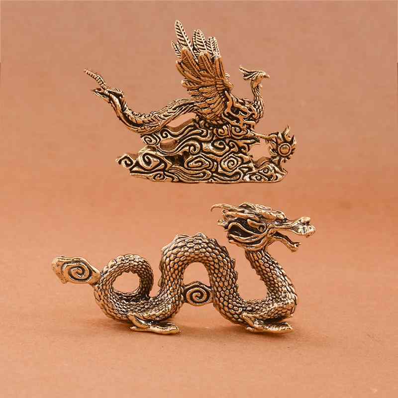 楽天市場】フラワーフェニックス 華を抱く金の鳳凰 銅器置物