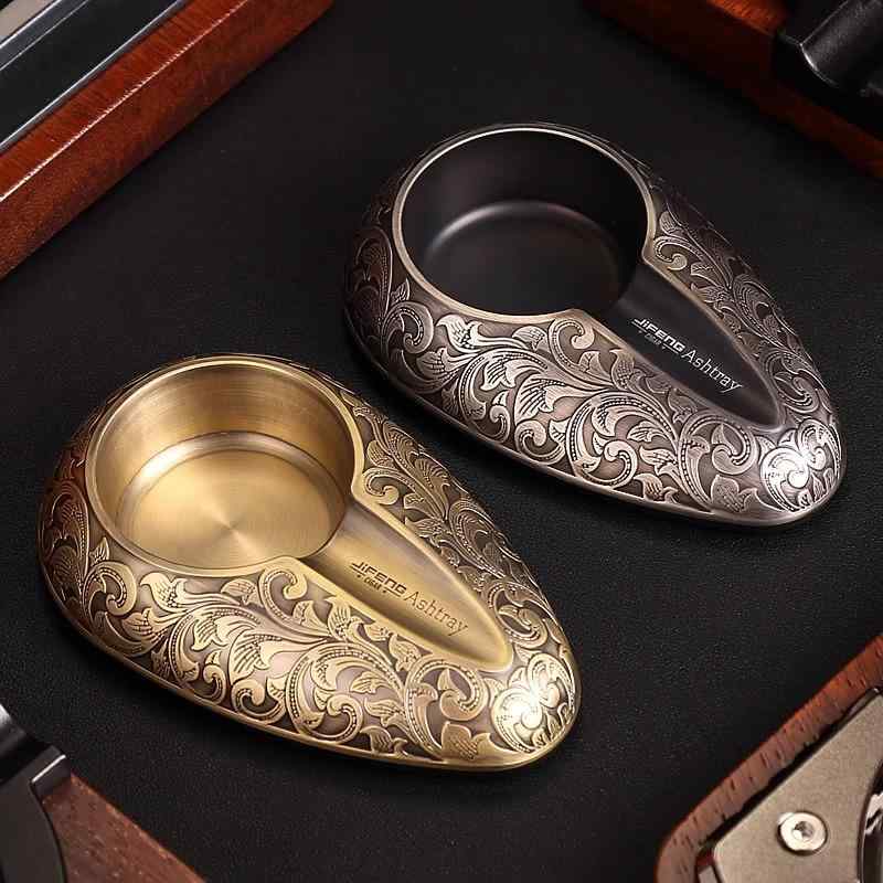 灰皿 メンズ 紳士用 シガー 葉巻 アッシュトレイ レトロ アンティーク 唐草模様 金属製 亜鉛合金 軽量 高級感 オフィス デスク 卓上 アンティークシルバー アンティークブロンズ 4,860円