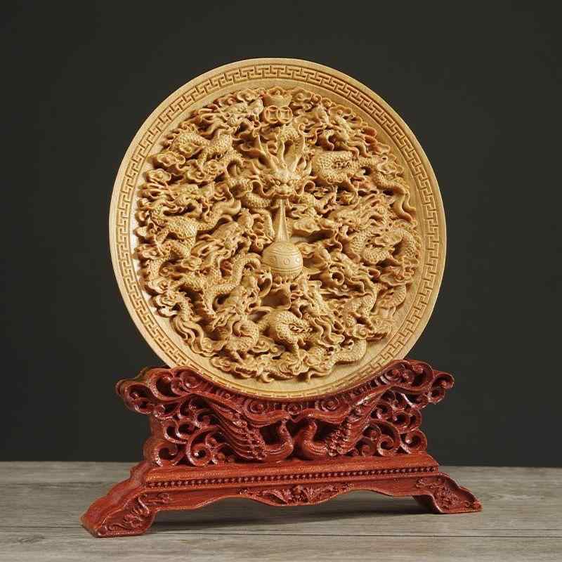 置物 崖柏材 新中式スタイル 円形 木彫り飾り皿 九龍戯珠 大展宏図 龍 縁起物 開運招福 両面透かし彫り 精巧な彫刻 重厚感 存在感 高級感 リビング 玄関 和室 洋室 インテリア
