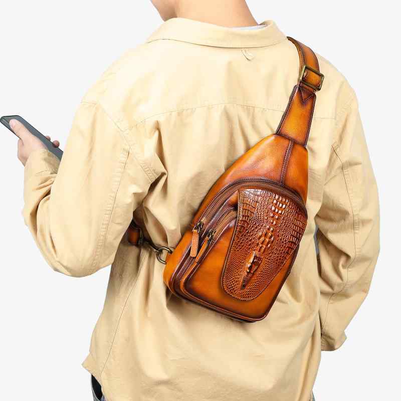 ボディバッグ メンズ 男性用 本革 牛革 レザー カウレザー 大容量 カジュアル ワンショルダー ショルダーバッグ 斜め掛け 鞄 ビジネス 通勤 出張 8インチ タブレット収納 耐摩耗性 丈夫 無地 シンプル ブラウン 茶色 高級感｜Hanbok Home