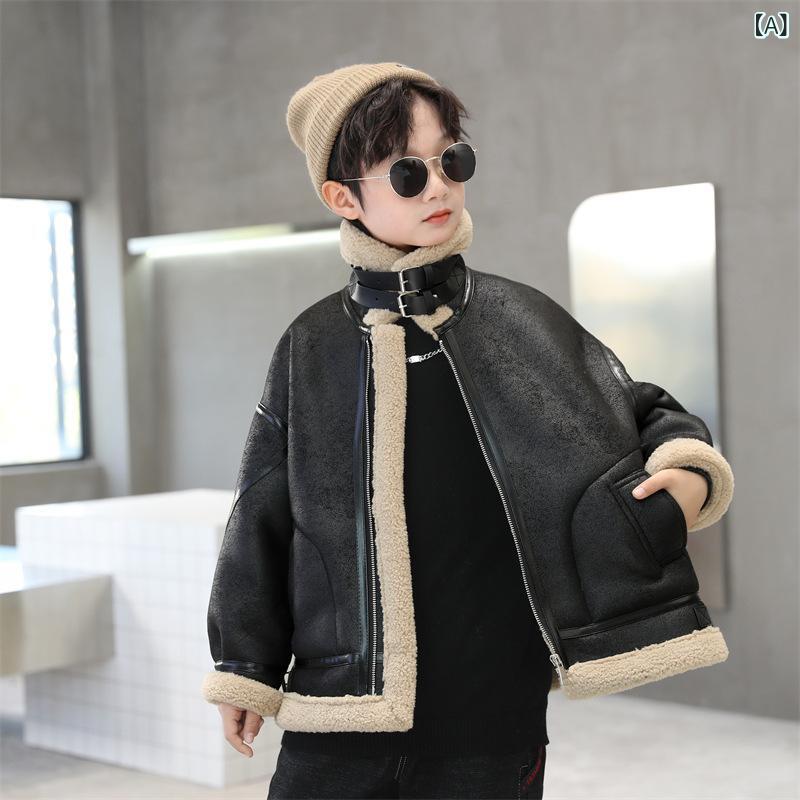 コート キッズ 男の子 ジュニア フェイクレザー 裏ボア 裏起毛 厚手 保温 防寒 暖かい 柔らかな肌触り 襟付き シングルブレスト ミドル丈 秋冬 無地 アウター ジャケット