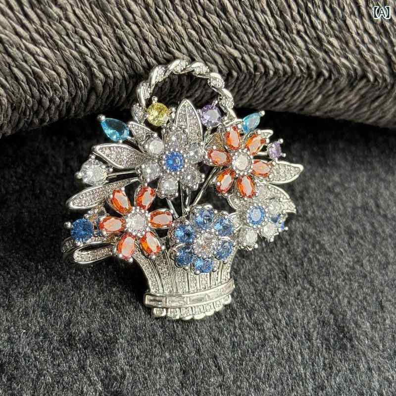 ブローチ レディース ジルコニア フラワー 花かご ブーケ 高級感 象嵌細工 多用途 カジュアル 韓国風 装飾品 銅製 シルバーカラー チューリップ ローズ カメリア 秋冬