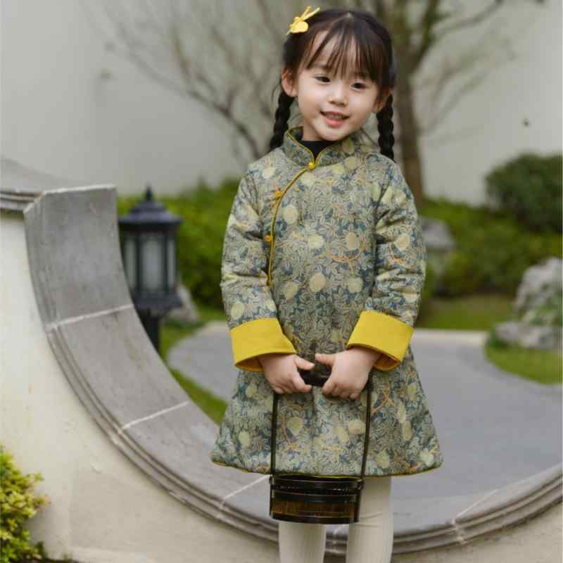 瀬戸もの御召しもの ガールズ 冬 黄緑であること 中国風 組み換える うつり変わり 長袖 衣装 御祭り着 姉弟コーデ 綿100% ポリエステル裏地 もの柔らか原材料 肌ざわり好いたらしい 心地好い 晴れ着