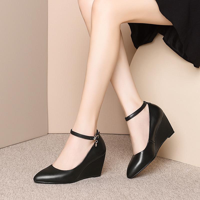 ウェッジソールパンプス レディース ポインテッドトゥ 牛革 浅履き ワンストラップ シンプル ヒール 通勤 オフィス 普段使い ベージュ ブラック 6,072円