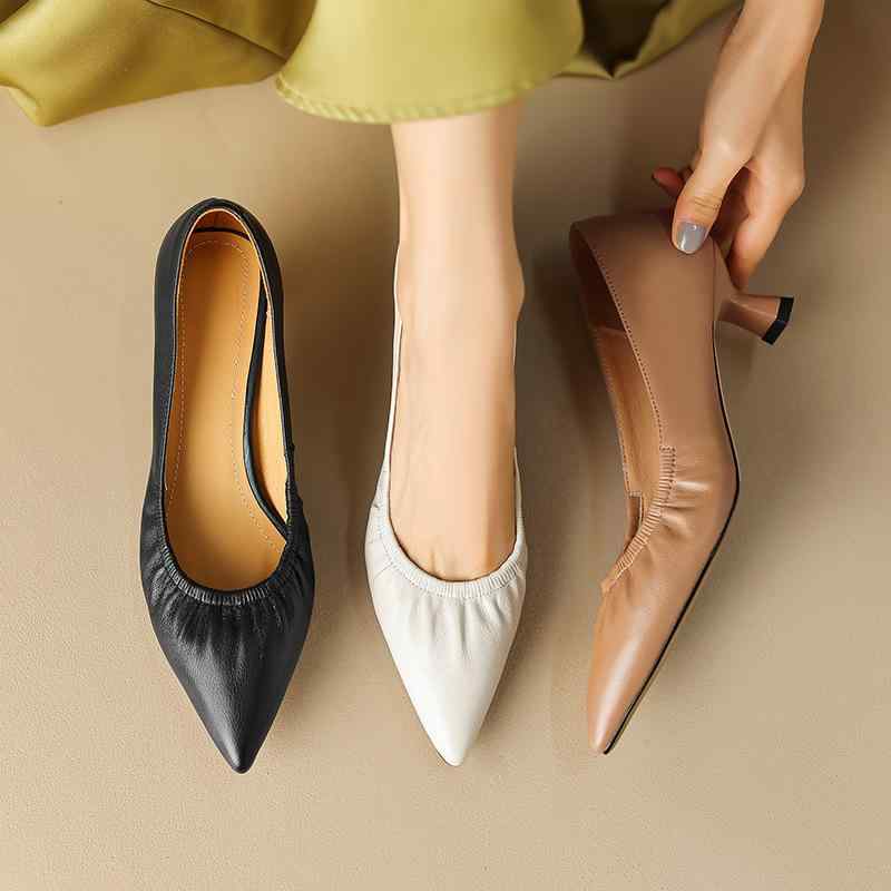 パンプス レディース ポインテッドトゥ 浅履き チャンキーヒール 5cmミドルヒール シンプル 通勤 オフィス 普段使い オールシーズン ブラック アイボリー レザーシューズ