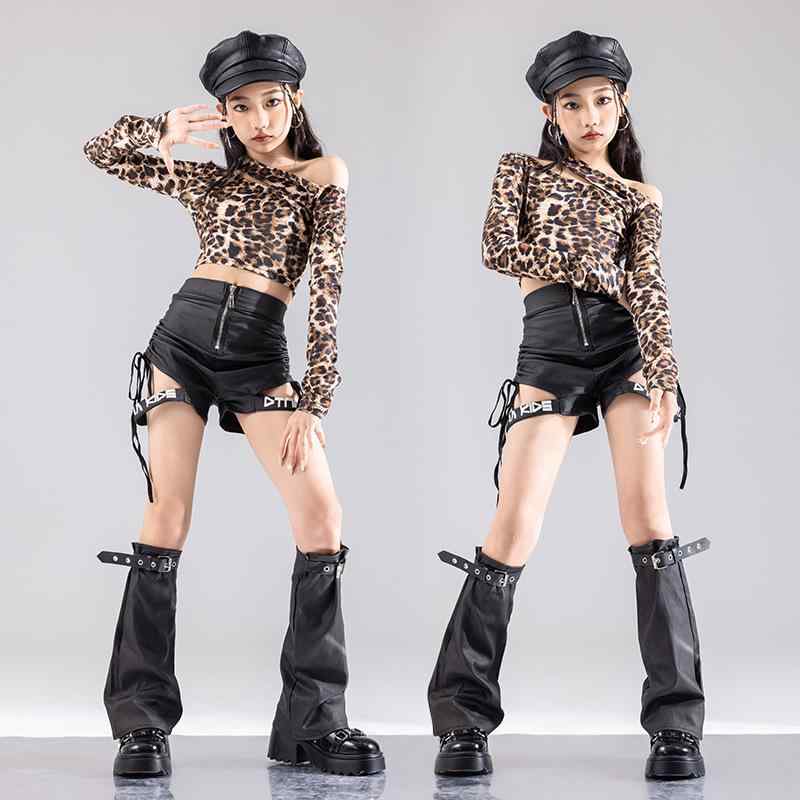 キッズダンス衣装 女の子 ジャズ ヒップホップ ストリート 発表会 ステージ パフォーマンス オフショルダー ヒョウ柄 レオパード 長袖 黒 ブラック フェイクレザー ショートパンツ ジュニア 小学生 中学生