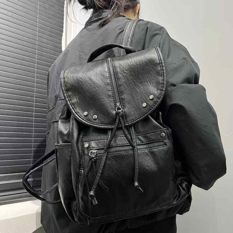 バッグ レディース 日常使い 大容量 個性的 ストリート系 ヴィンテージ加工 スタッズ リュックサック ハンドバッグ 2way PUレザー ブラック